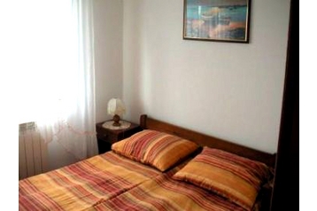 Croaţia Privát Srima, Exteriorul